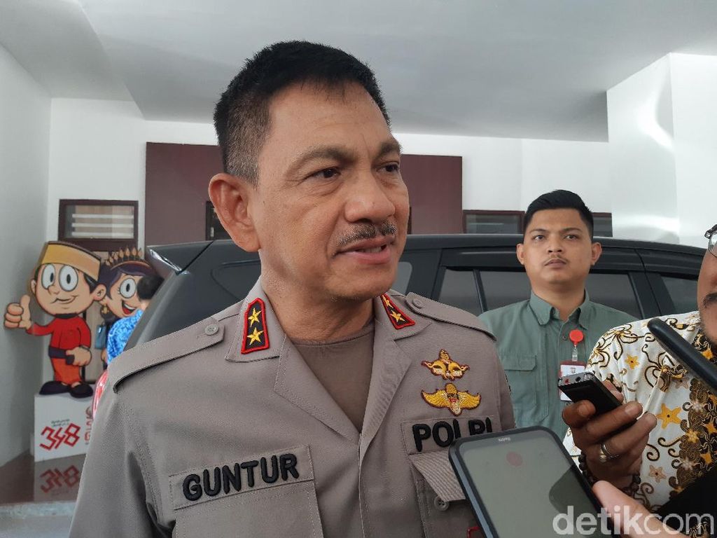 Selain Kapolda, Dirreskrimsus dan 3 Kapolres di Sulsel Juga Diganti Selain Kapolda, Dirreskrimsus dan 3 Kapolres di Sulsel Juga Diganti