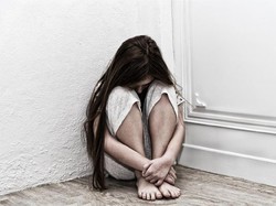 Gemerlap Dunia Selebriti dan Jurang Gelap Depresi