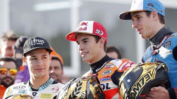 Alex dan Marc Marquez jadi rekan setim musim depan.