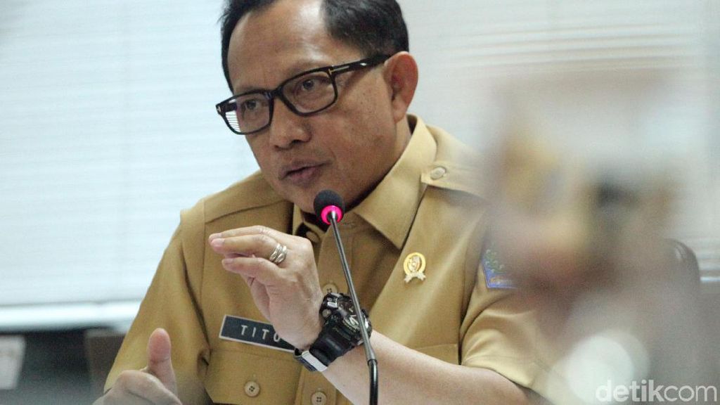 Mendagri Bersama Komite I DPD Rapat Soal Pilkada Mendagri Bersama Komite I DPD Rapat Soal Pilkada