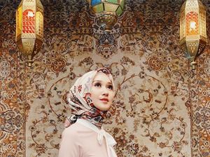 Rancangan Busana Dian Pelangi Terinspirasi dari Pernikahannya