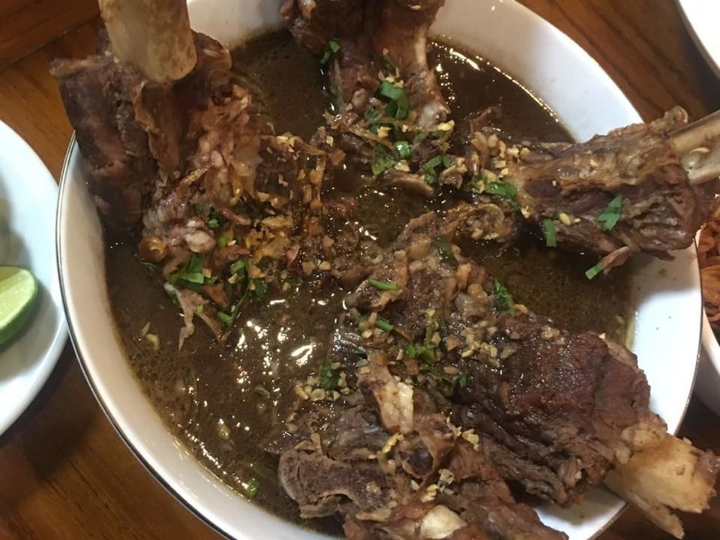 Makan Sore Bareng Ncess Nabati Cicip Asam Iga hingga Nasgor Volcano! Makan Sore Bareng Ncess Nabati Cicip Asam Iga hingga Nasgor Volcano!