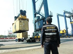 Jangan Lupa! Barang Impor Rp 45.000 Mulai Kena Pajak Jangan Lupa! Barang Impor Rp 45.000 Mulai Kena Pajak