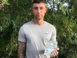 Paspor Sobek, Turis Ini Gagal Liburan Mewah Naik Kapal Pesiar