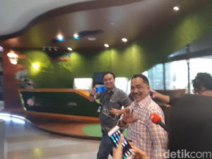 Rizal Mallarangeng Merapat ke Kantor Erick Thohir Rizal Mallarangeng Merapat ke Kantor Erick Thohir