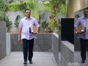 KPK Periksa Eks Mendagri Gamawan Fauzi Terkait Kasus e-KTP KPK Periksa Eks Mendagri Gamawan Fauzi Terkait Kasus e-KTP