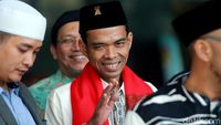 Senyum Ustaz Abdul Somad Usai Isi Tausiyah di KPK