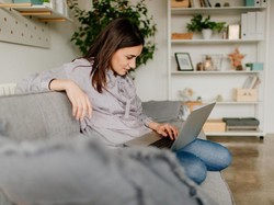 Zodiak Kauangan 26 Oktober: Aquarius Berhentilah Uang Banyak Keluar!