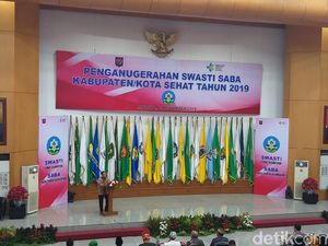 Seloroh Tito: Saya di Akabri di Belakang Terus karena Stunting, Makan Kerupuk