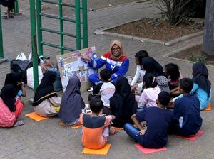 Pertamina Utus Pegawai Jadi Guru Bagi Anak Kurang Mampu
