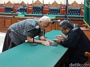 Korupsi Rp 1,7 M, Mantan Kepala Inspektorat Bojonegoro Divonis 5 Tahun Penjara