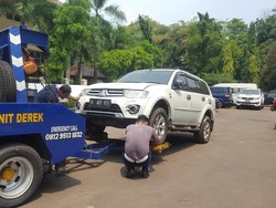 Kejari Depok Pindahkan Barang Sitaan, Termasuk 5 Mobil Bos First Travel