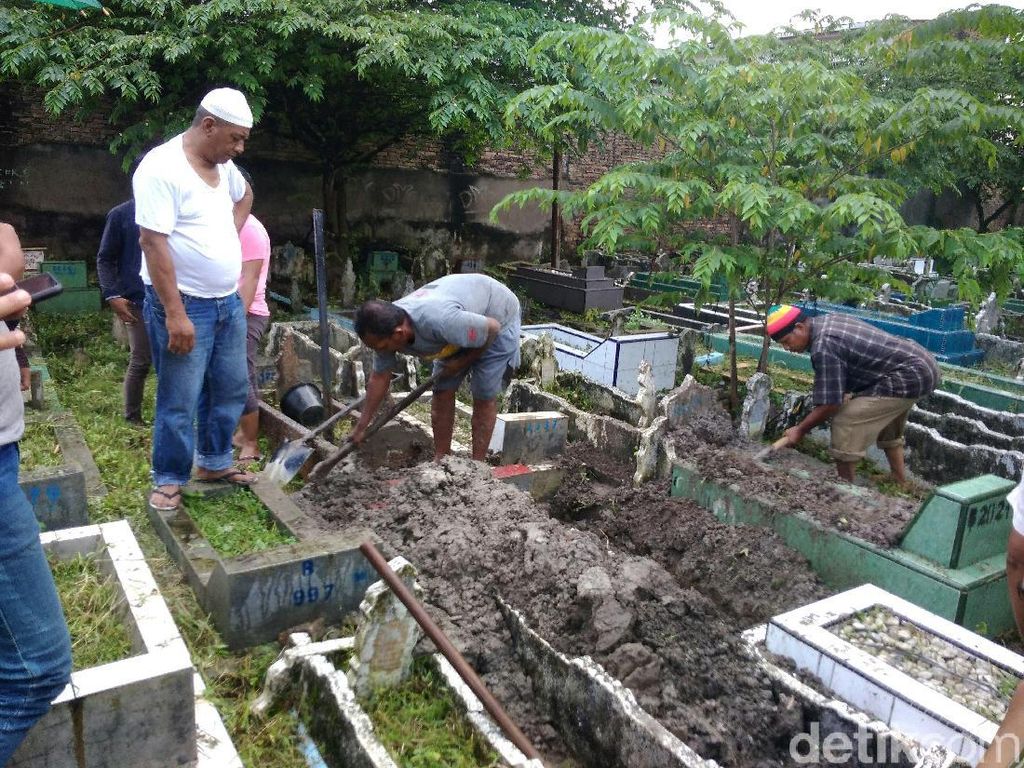 Hadiri Pemakaman Teroris Belawan, Kapolres Beri Pesan ke Warga Hadiri Pemakaman Teroris Belawan, Kapolres Beri Pesan ke Warga