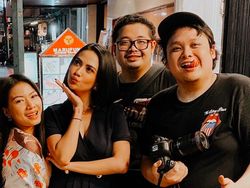 Bombom Meninggal Dunia, Nia Ramadhani hingga Luna Maya