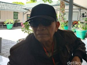 Buta Pascaoperasi, Penjual Soto Gugat RS Mata Solo Rp 10 M Buta Pascaoperasi, Penjual Soto Gugat RS Mata Solo Rp 10 M