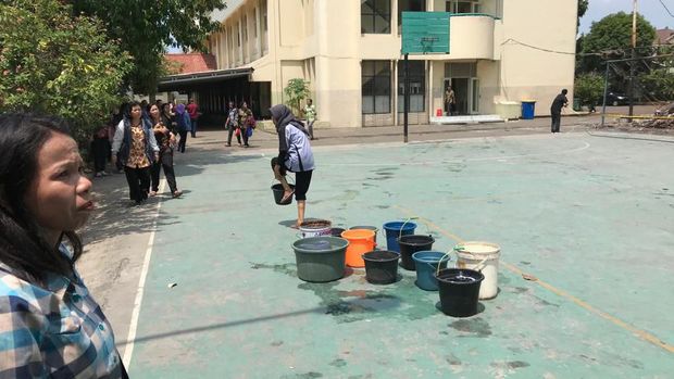 Api Kembali Muncul di Gedung SMK Yadika 6 Bekasi, Guru-guru Panik