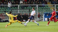 Semenit kemudian, Immobile kembali berperan dalam gol Italia. Umpan terobosannya kepada Zaniolo diselesaikan dengan tendangan mendatar yang membuat kiper Armenia, Aram Hayrapetyan, takluk untuk kedua kalinya. Maurizio Lagana/Getty Images.