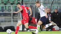 Di menit ke-33, Immobile kembali catatkan gol ke-4 untuk Italia. Gol kedua Immbobile itu membuat skor Gli Azzurri menjadi 4-0 dan menutup pertandingan babak pertama. Maurizio Lagana/Getty Images.