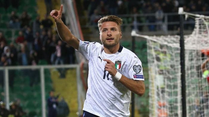 Ciro Immobile merayakan golnya ke gawang Armenia Lumat Armenia 9-1, Italia Sempurna di Kualifikasi Piala Eropa 2020