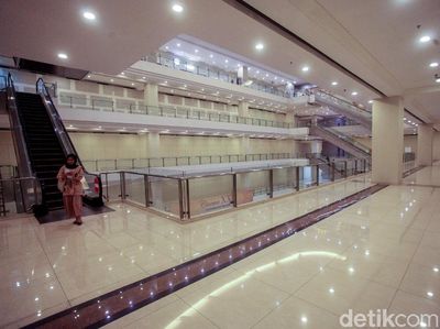 Satu Lagi, Penampakan Mal Sepi di Tengah Jakarta