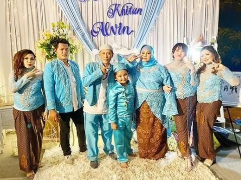 Wajah Via Vallen Masih Terlihat Chubby, Bikin Netizen Makin Penasaran