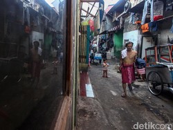 Sri Mulyani Dorong Pemda Update Data Keluarga Miskin saat Pandemi