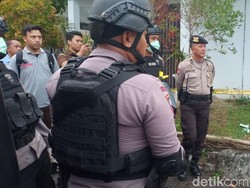 Ledakan di Kejari Parepare, Saksi Dengar Benda Dilempar ke Atap