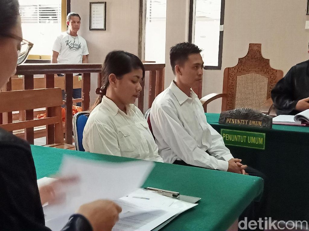 Nekat Jualan Narkoba di Bali, Pasutri Asal Banyuwangi Diadili Nekat Jualan Narkoba di Bali, Pasutri Asal Banyuwangi Diadili