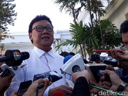 MenPAN-RB Tjahjo Kumolo Usul Libur Idul Fitri-Tahun Baru Diperpendek