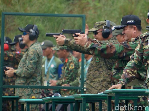 Melihat Tentara ASEAN Adu Tembak di Cipatat