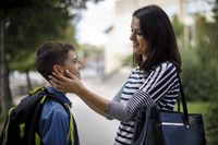 6 Cara Mendidik Anak agar Kuat Mental