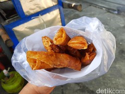 Siapa Mau? Piscok Cihuy yang Manis Renyah Ini Harganya Rp 1.000!