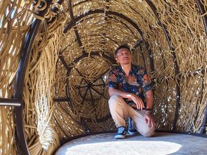 Joko Avianto Kembali Lagi dengan Karya Instalasi Kendaraan Langit