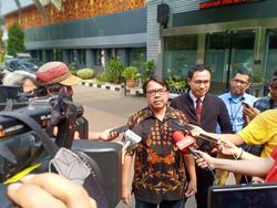 Dilaporkan soal Meme Joker Anies, Ade Armando Curigai Pertemuan Fahira-HRS