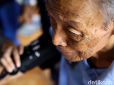 Rawat Kesehatan Usia Senja di Posyandu Lansia