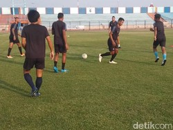 Badak Lampung Tak Tertekan Bertandang ke Persela