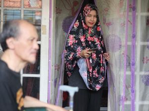 Kisah Driver Grab Perempuan Jadi Tulang Punggung Bagi Keluarga