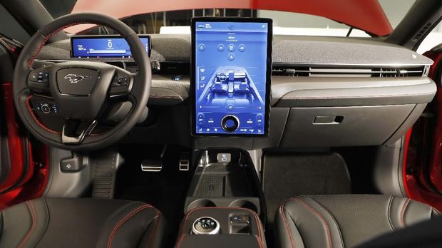 Fan Tolak Mobil Listrik Pakai Merek 'Muscle Car'
