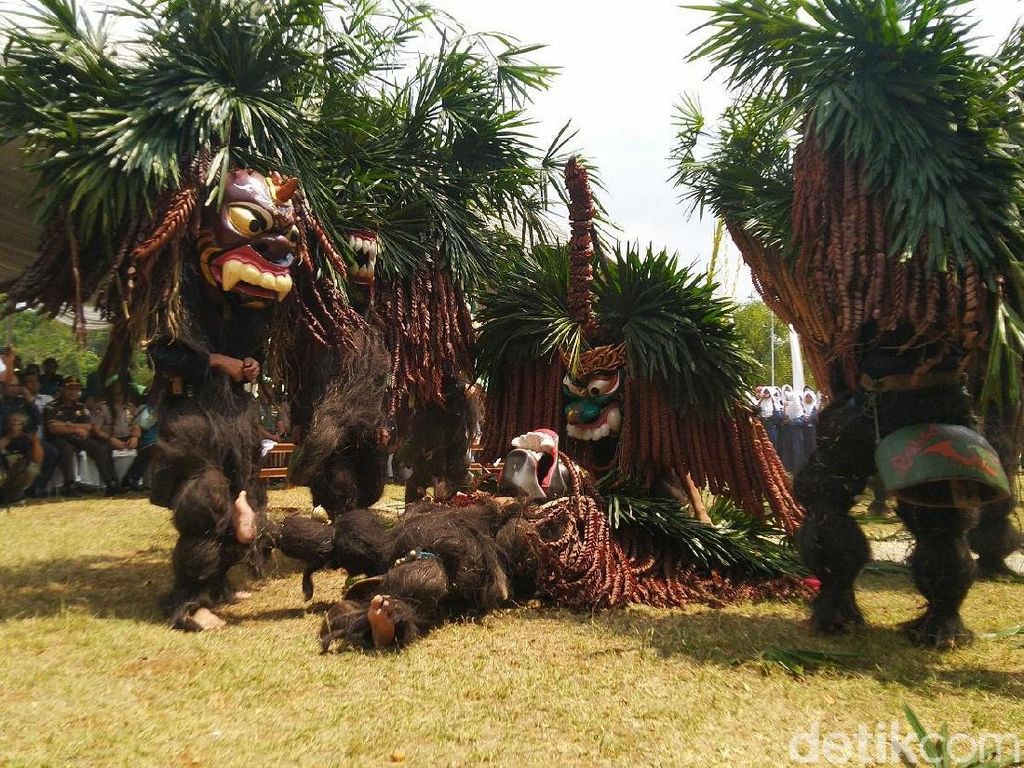 Ciamis Gelar Festival bagi Pemuda agar Tak Lupa Budayanya Ciamis Gelar Festival bagi Pemuda agar Tak Lupa Budayanya
