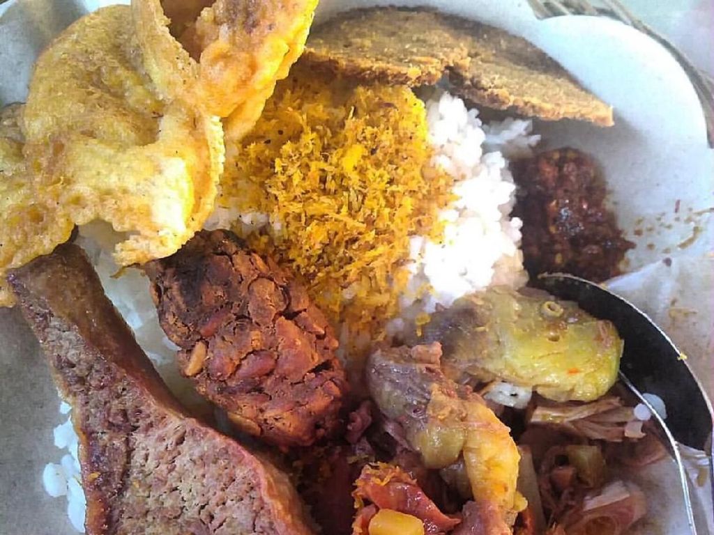 Lupakan Diet, Pagi Ini Paling Mantap Jajan Sego Meduro Lupakan Diet, Pagi Ini Paling Mantap Jajan Sego Meduro