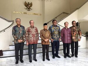 Eks PM Jepang Temui Wapres Maruf, Singgung Kelanjutan Proyek MRT