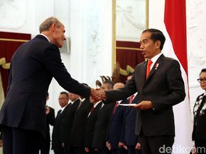 Momen Jokowi Terima Surat Kepercayaan Dubes Negara Sahabat