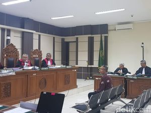 Kasus Suap Bupati Kudus, Plt Sekretaris Dinas PPKAD Dituntut 3 Tahun Bui Kasus Suap Bupati Kudus, Plt Sekretaris Dinas PPKAD Dituntut 3 Tahun Bui