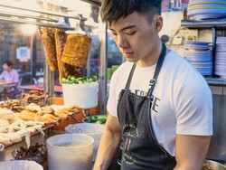 Penjual Nasi Ayam Kayak Model hingga Hidangan Koki Amatir Bikin Ngakak!