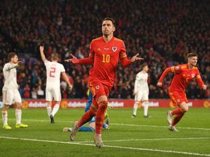 Dua Gol Ramsey Loloskan Wales ke Piala Eropa 2020