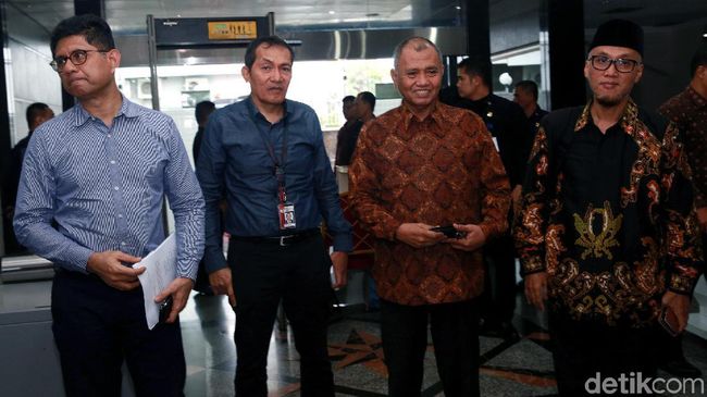Berita Saat Pimpinan KPK Turun Gunung Gugat UU KPK Kamis 18 April 2024