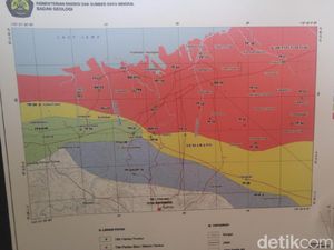 Kawasan Pesisir Semarang Tenggelam 10 Cm Per Tahun Kawasan Pesisir Semarang Tenggelam 10 Cm Per Tahun