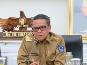 Gubernur Sulsel Anggap Pak Ogah Biang Kemacetan di Makassar