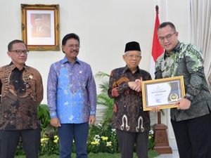 IPB Kembali Raih Penghargaan sebagai Kampus Informatif