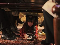 Sinopsis Dont Be Afraid of The Dark, Teror di Rumah Tua